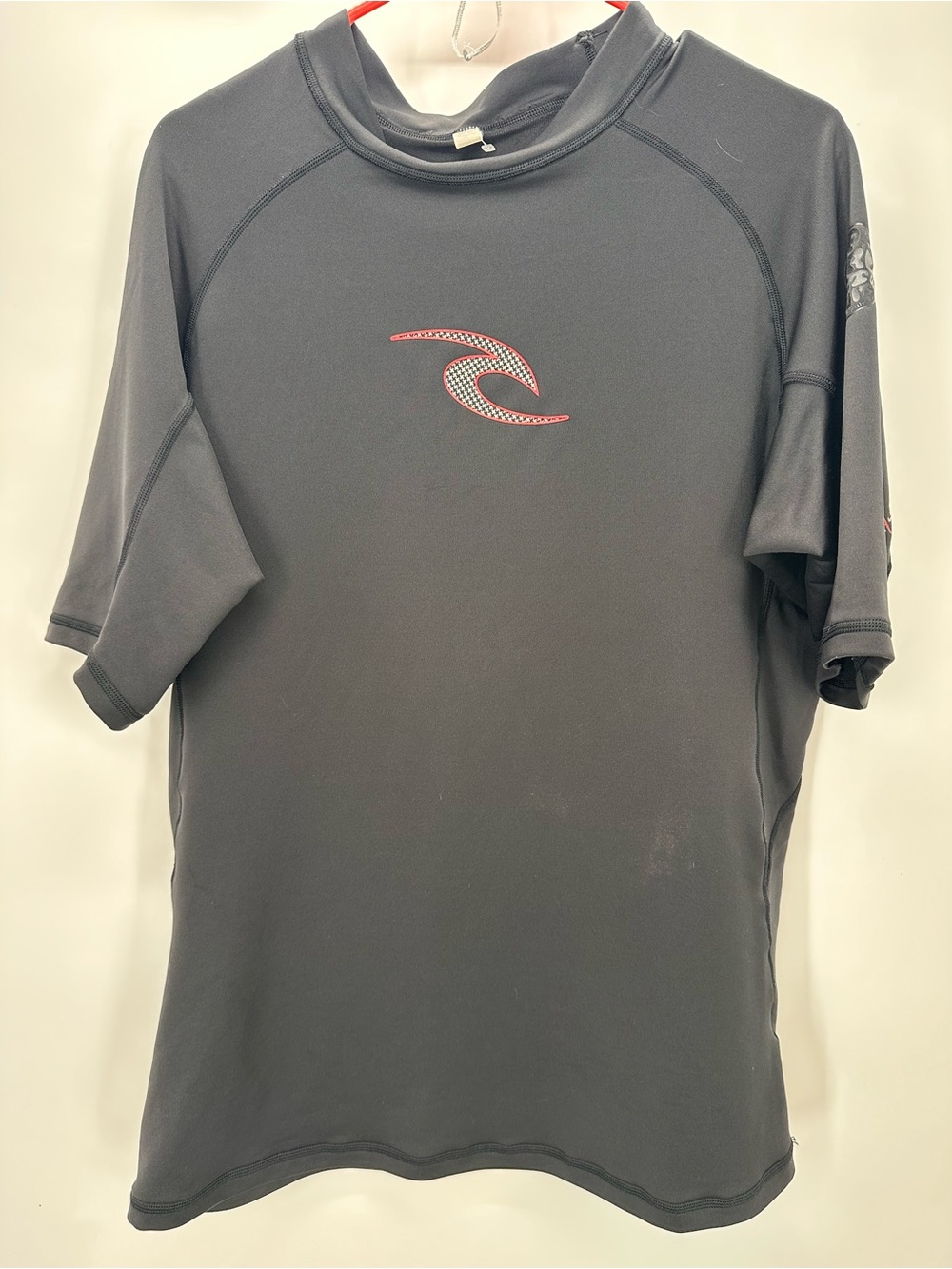Men’s Charcoal Grey Rip Curl Short Sleeve Performance Fit Rash Guard